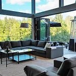 Villa Padel - Premium Lakeside & Grounds Lohja