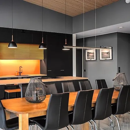 Padel - Premium Lakeside & Grounds