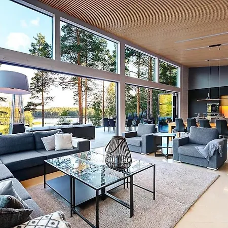 Villa Padel - Premium Lakeside & Grounds *