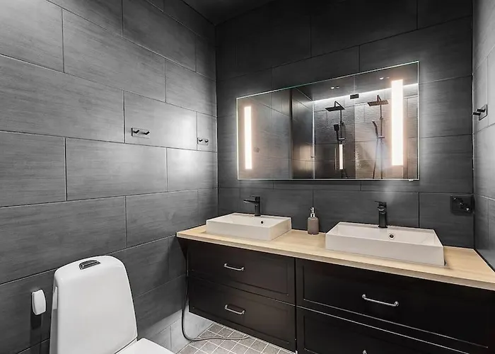 Padel - Premium Lakeside & Grounds Lohja