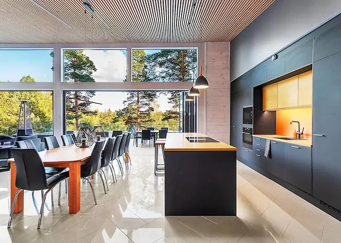 Villa Padel - Premium Lakeside & Grounds Lohja