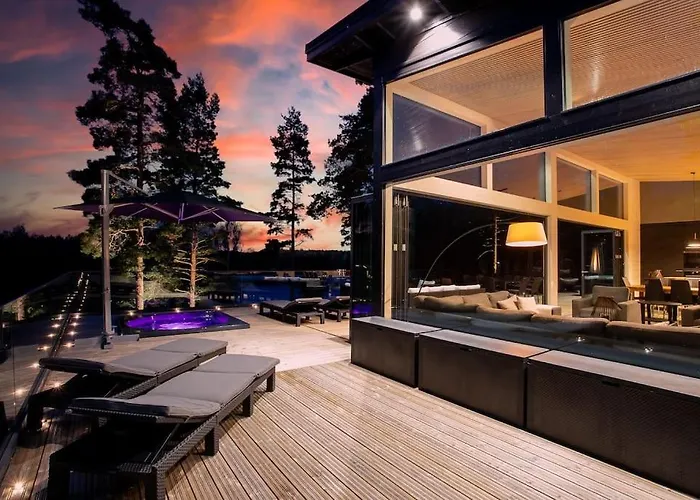 Villa Padel - Premium Lakeside & Grounds *