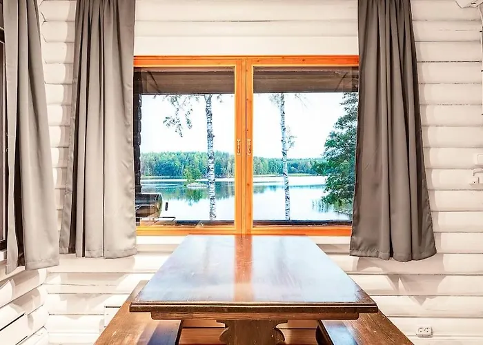 Padel - Premium Lakeside & Grounds