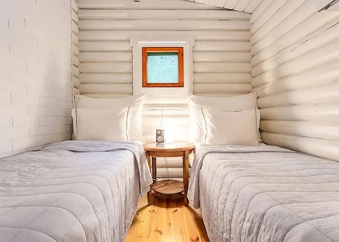 Villa Padel - Premium Lakeside & Grounds *