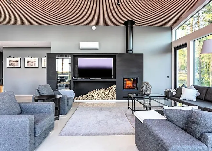 Padel - Premium Lakeside & Grounds Lohja