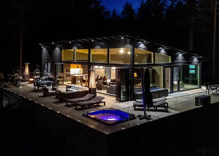 Villa Padel - Premium Lakeside & Grounds *