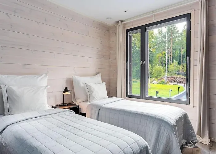 Villa Padel - Premium Lakeside & Grounds Lohja