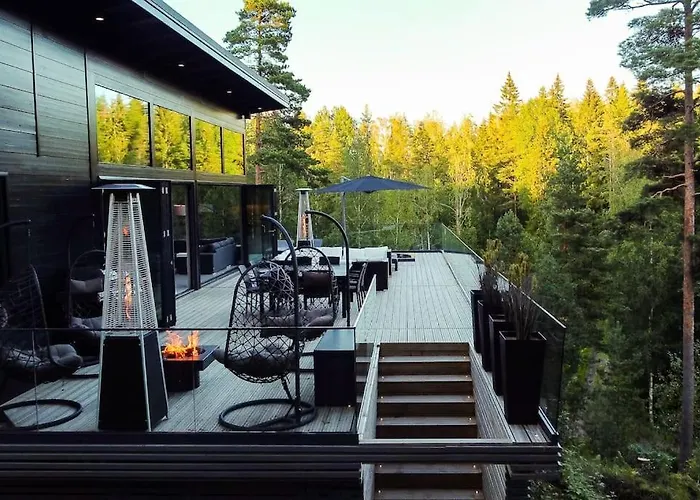 Villa Padel - Premium Lakeside & Grounds *